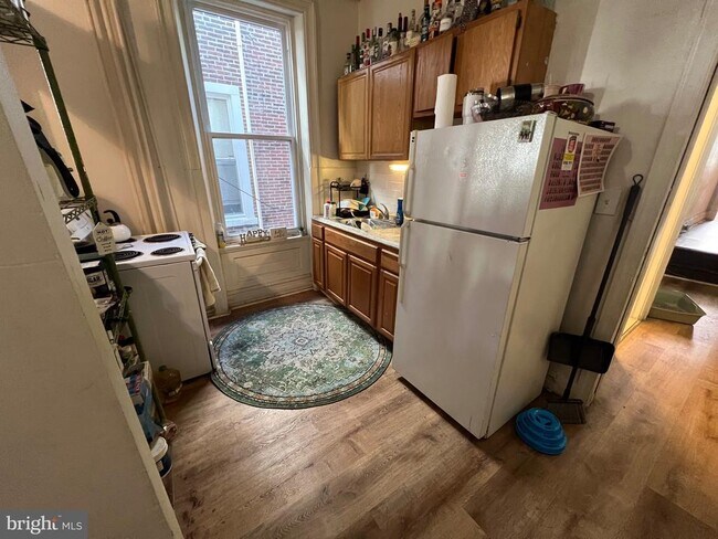 Building Photo - 1709 W Montgomery Ave