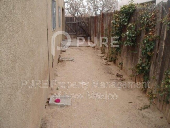 Building Photo - 12916 Carrie Pl SE