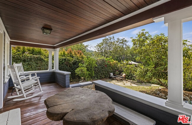 Building Photo - 201 S Ave 55