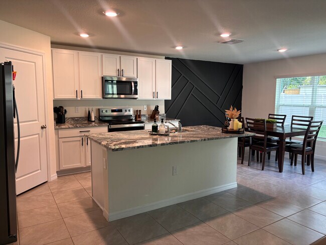 Building Photo - 37493 Sharks Eye Ln