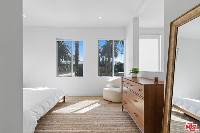 Building Photo - 507 Orlando Ave