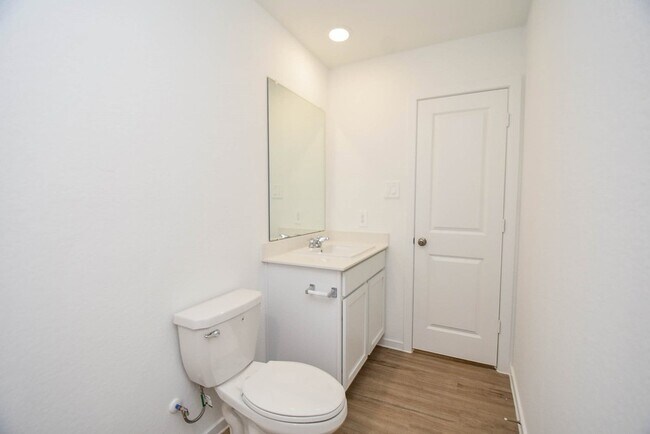 Building Photo - 1542 San Sebastien Dr