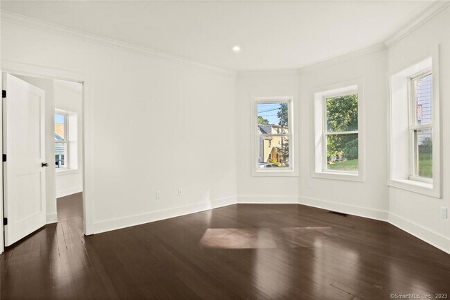 Building Photo - 28 Congress Ave