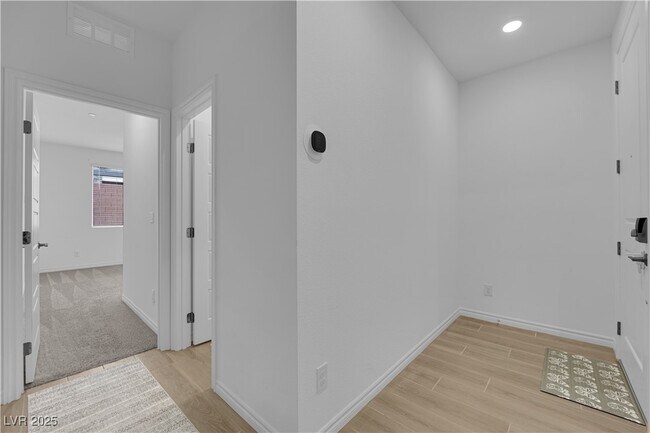 Building Photo - 195 Vander Rdg St