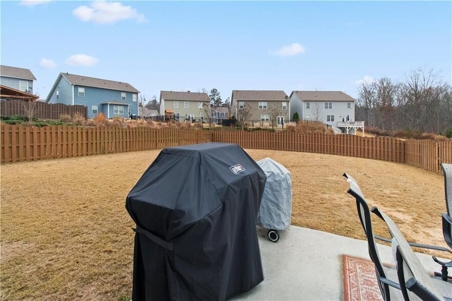 Building Photo - 6755 Scarlet Oak Way