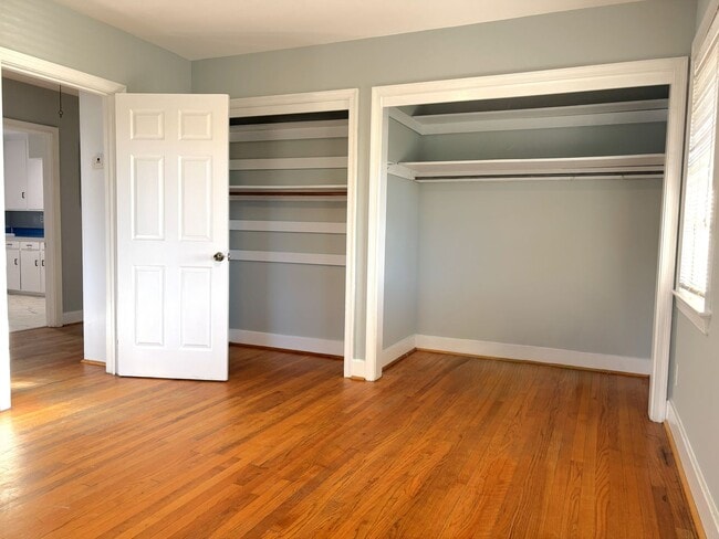 Building Photo - 2 Bedroom | 1 Bathroom Home – Downtown Charleston - Available NOW! Short term lease!