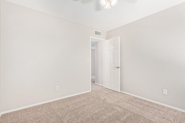 Building Photo - 7392 W Kristal Way