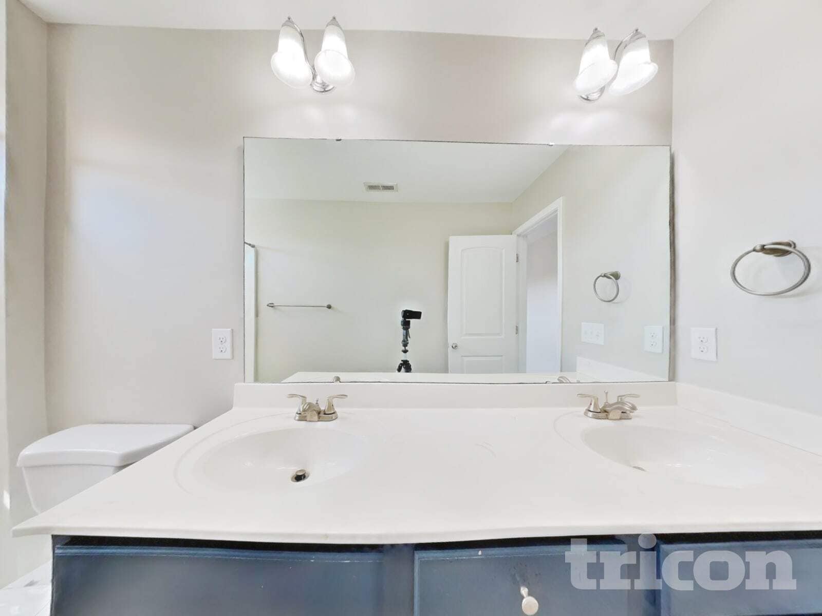 Building Photo - 15 Coswell Ct