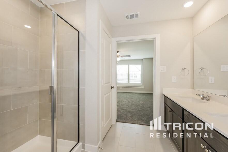Building Photo - 1109 Fallgate Dr