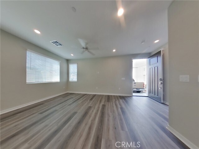 Building Photo - 31718 Luther Dr