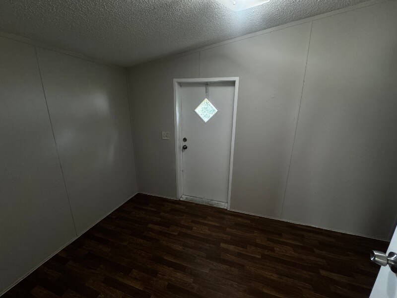 Building Photo - 144 Fox Meadow Dr