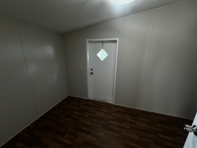 Building Photo - 144 Fox Meadow Dr