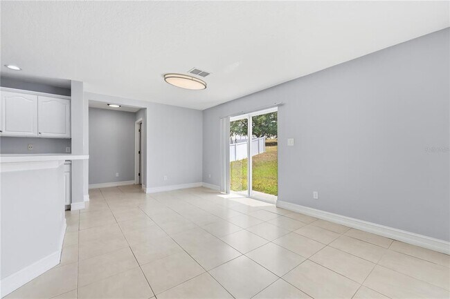 Building Photo - 7339 Country Run Pkwy