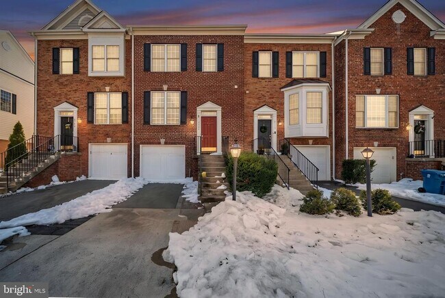 Building Photo - 6340 Cullen Pl