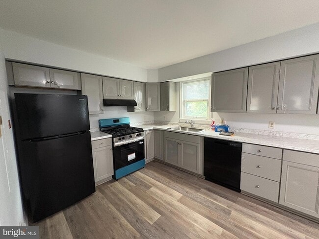 Building Photo - 50 US-130