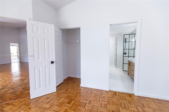 Building Photo - 8775 SW 57th St