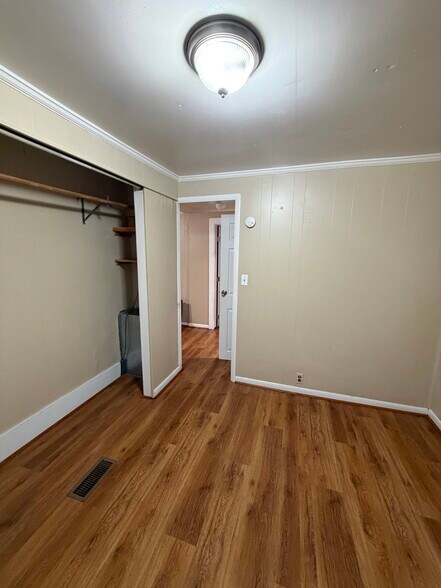 Building Photo - 1008 Hunters Meadow Ln