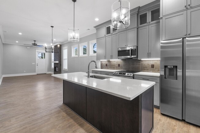 Building Photo - 1717 Double Oak Trl
