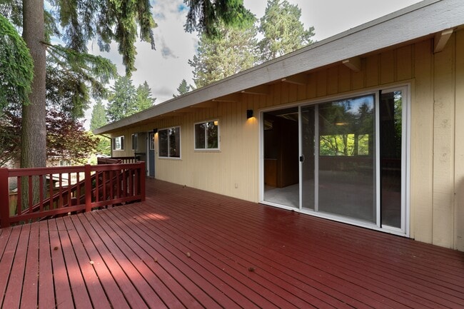 Building Photo - 12647 SE 54th St