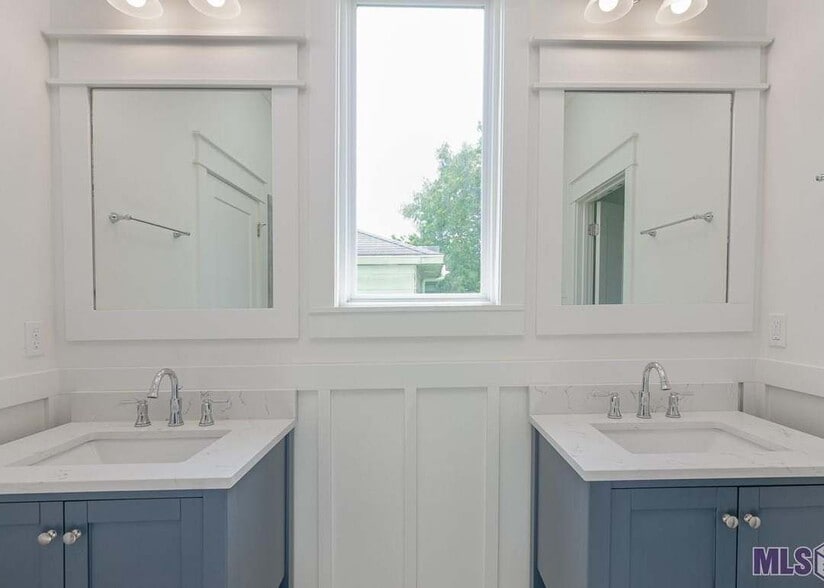 Building Photo - 634 W Grant St