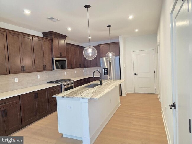 Building Photo - 18101 Donatello Dr