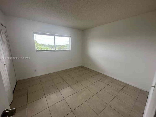 Building Photo - 8620 N Sherman Cir