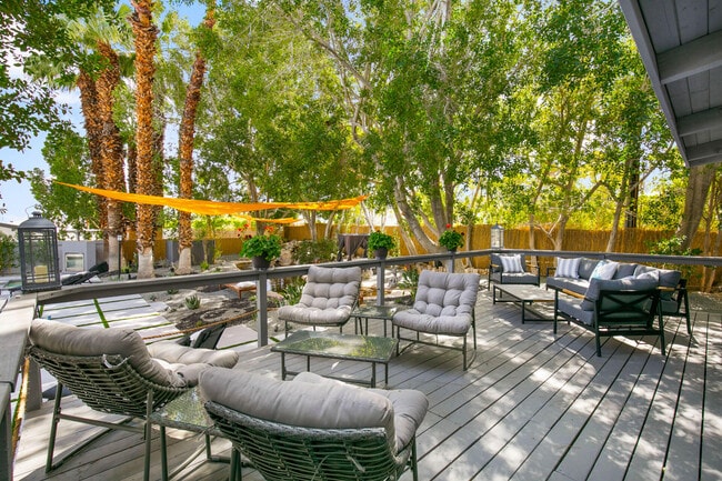 Building Photo - 73265 Tamarisk St