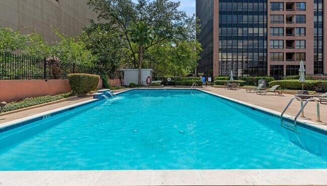 Building Photo - 5150 Hidalgo St