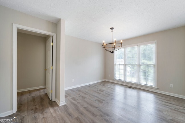 Building Photo - 33 Stevenson Point