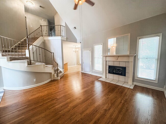 Building Photo - 454 Bowling Brooke Dr