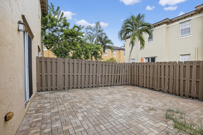 Building Photo - 8657 Blaze Ct