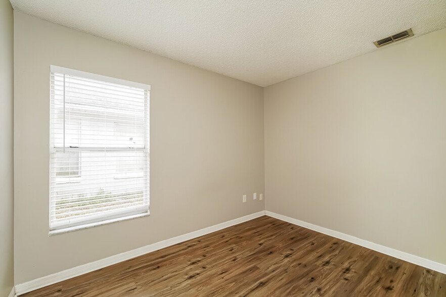 Building Photo - 2823 Tannery Ct