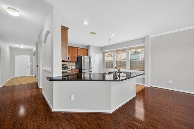 Building Photo - 20718 Bandrock Terrace