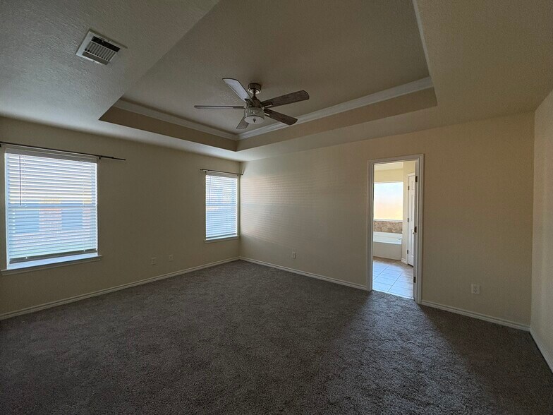 Building Photo - 2508 Isabelle Dr