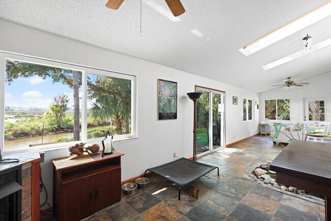 Building Photo - 41 Cochise Ct