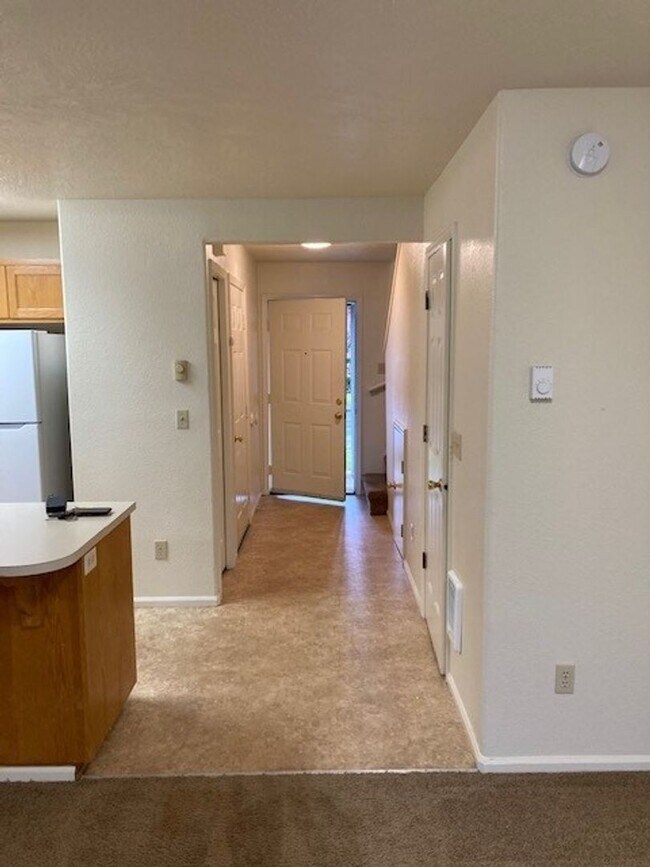 Building Photo - 2793 S Cloverleaf Loop