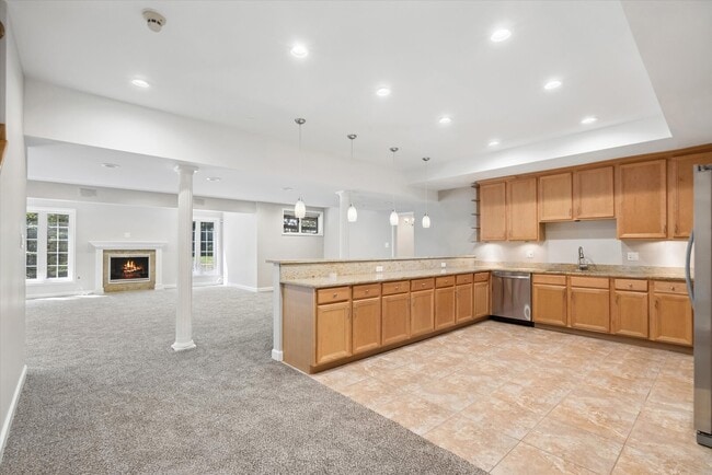 Building Photo - 9336 Falling Waters Dr W