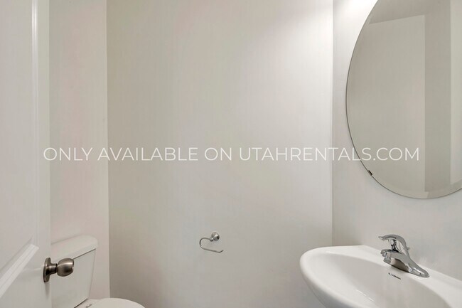 Building Photo - 3633 W 2330 N