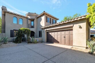 Building Photo - Highly Upgraded SPACIOUS home in desirable Aviano in Desert Ridge!