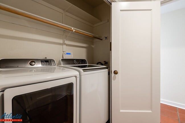 Building Photo - Charming Home | Spanish Architecture | Desirable Location