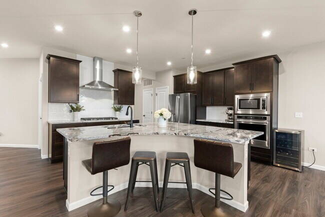 Building Photo - 2220 Weatherbee Ln