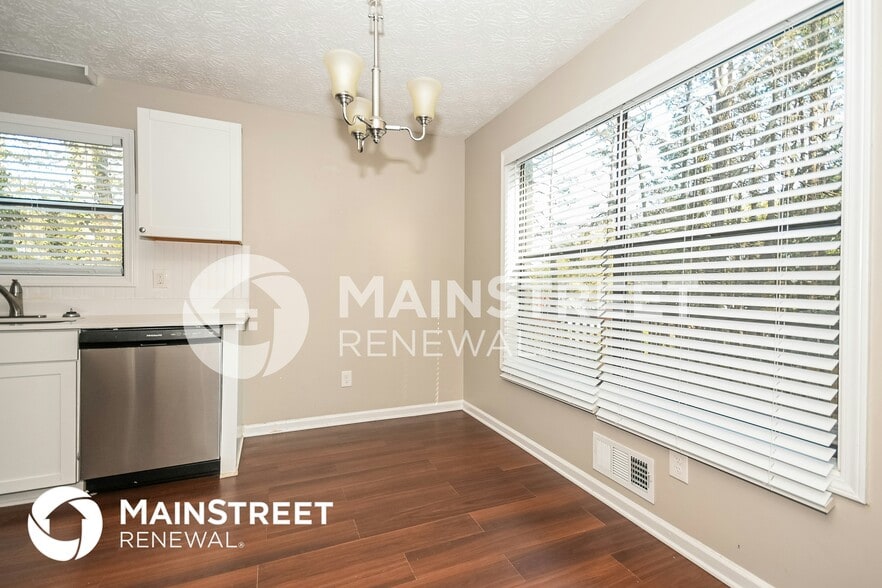 Building Photo - 358 Shalloway Dr NE
