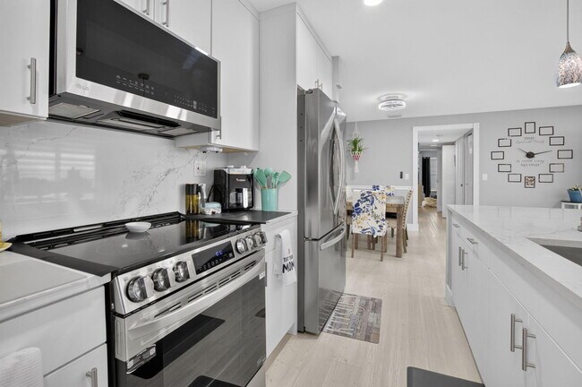 Building Photo - 13953 Nesting Way