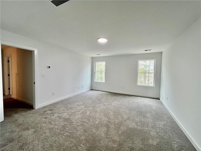 Building Photo - 24 Rocky Cir NE