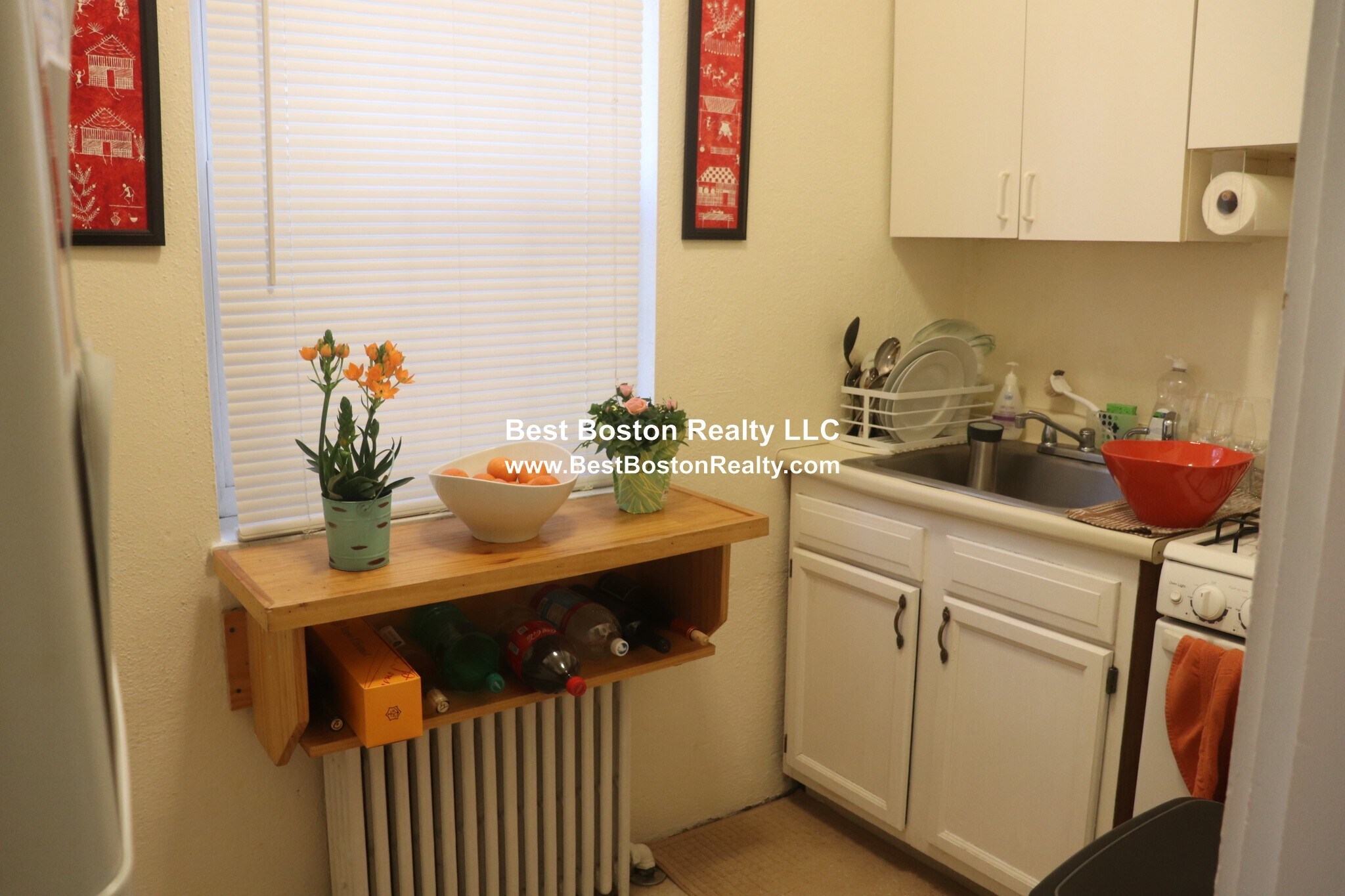 Building Photo - 8 Forest St