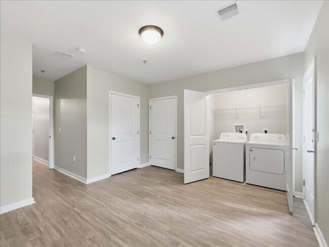 Building Photo - 1526 Brookstone Pl