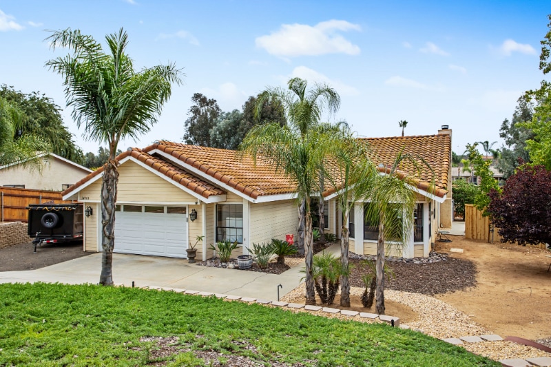 Primary Photo - 24905 Abalar Way