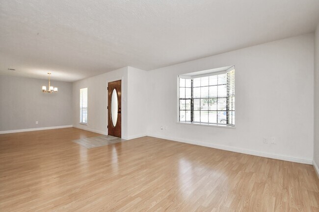 Building Photo - 2514 Trailside Ct