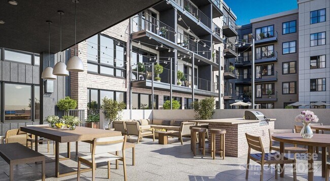 Building Photo - 255 W Bland St