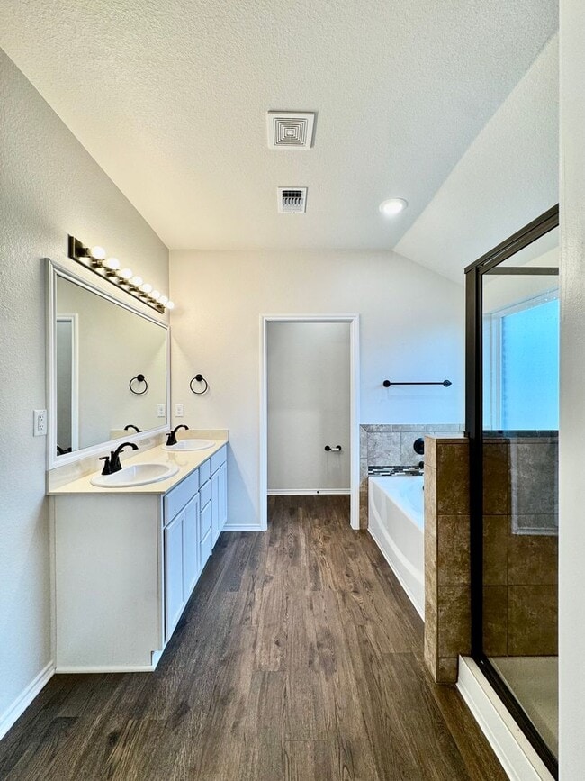 Building Photo - Beautiful newer home features  3 Bedrooms, 2.25 Baths, 2 Car Garage, Granite and More!